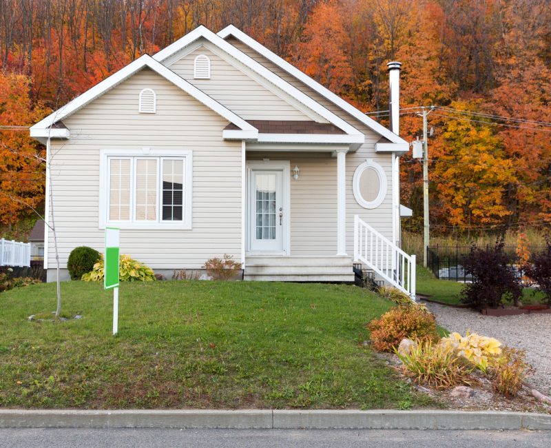 A small home for sale in a residential neighborhood in Quebec City, Canada  Rm